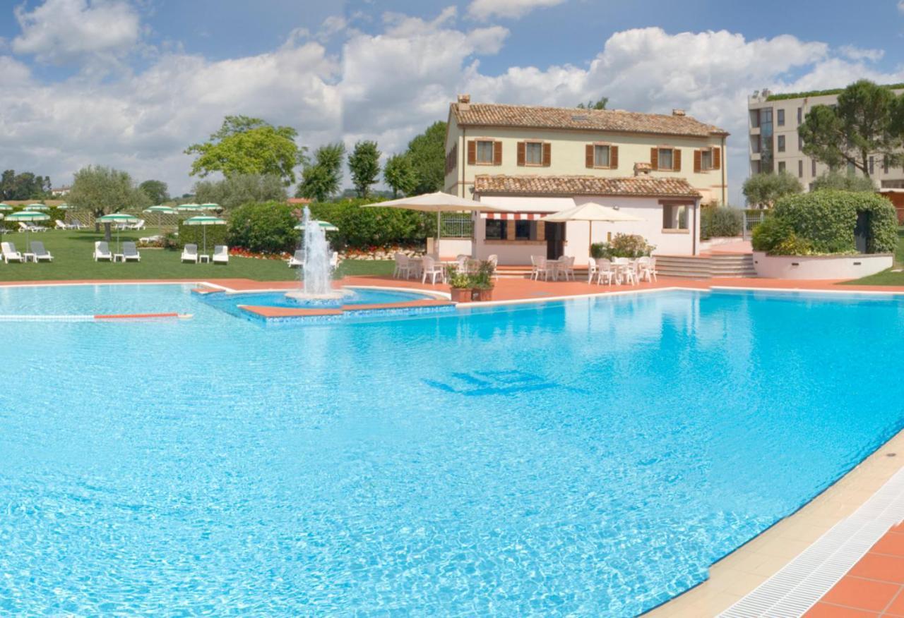 Hotel Federico II Jesi Esterno foto